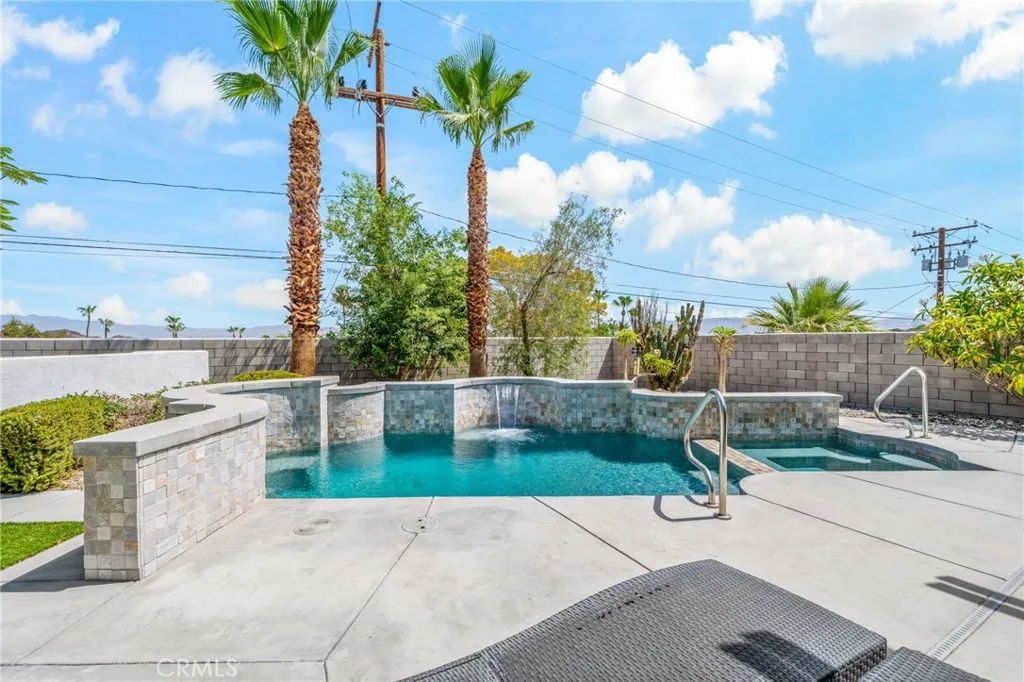 39004 Knoll View Circle, Cathedral City, California 92234 home-pic-28